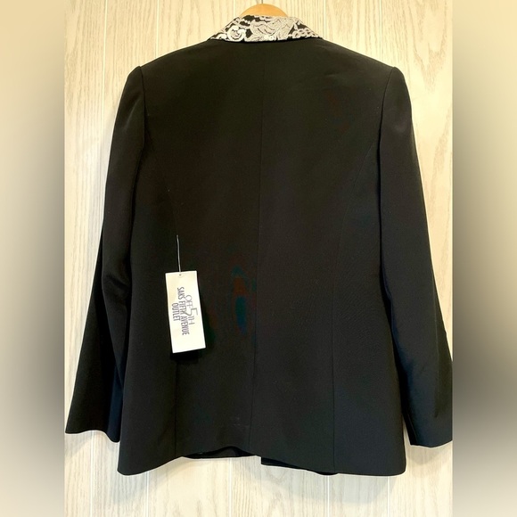 Saks Fifth Avenue, BIZAR blazer with white lace embellishment size 10 NWT - Picture 4 of 4